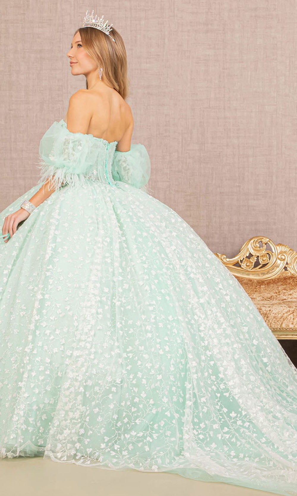 Elizabeth K GL3176 Mint