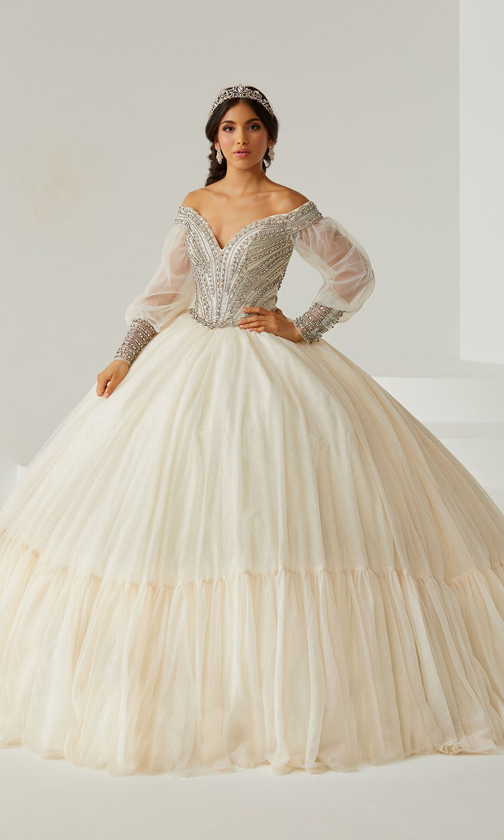 House of Wu 26012 Cream