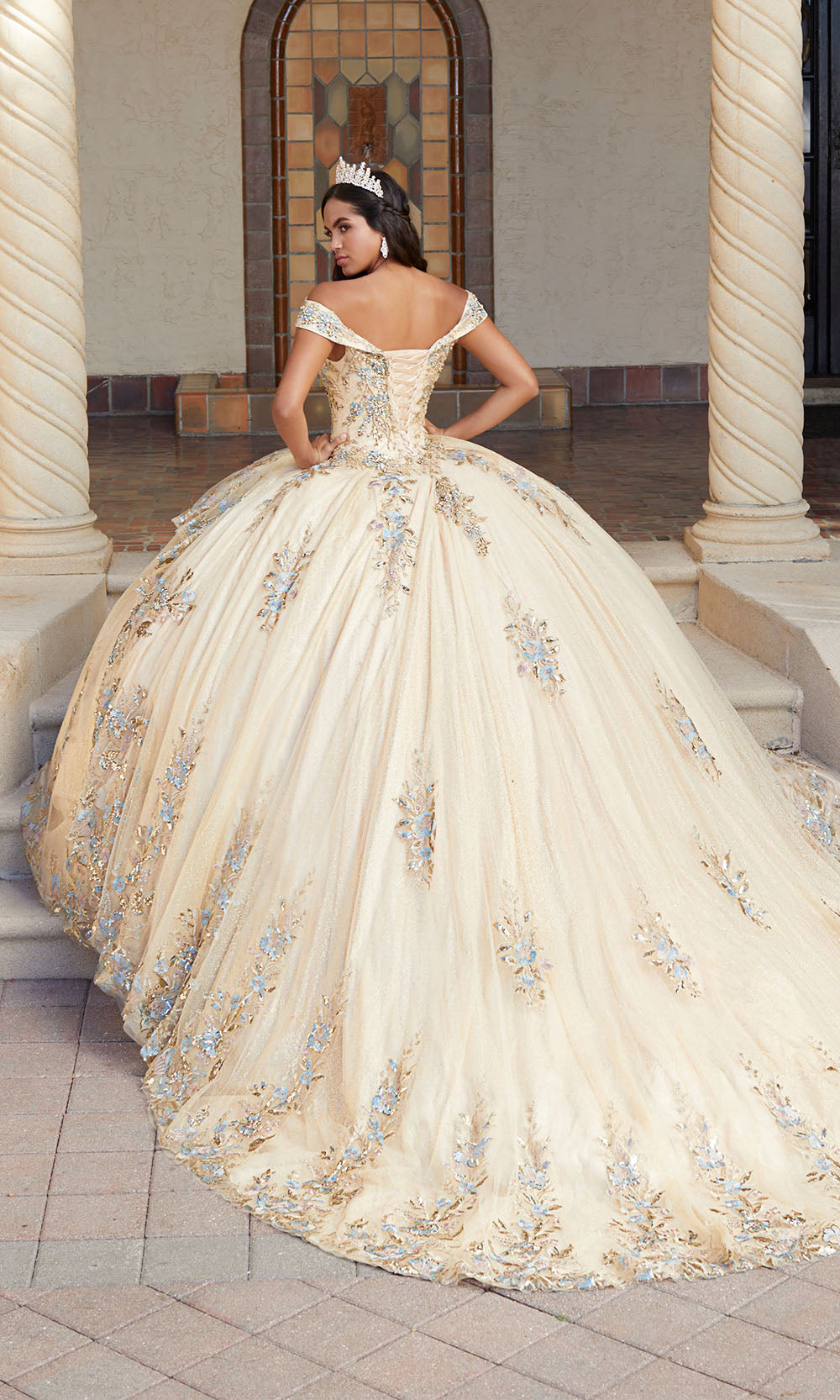 House of Wu 26058 Champagne/Gold