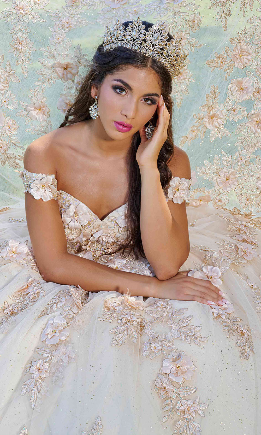 House of Wu 26073 Champagne/Gold