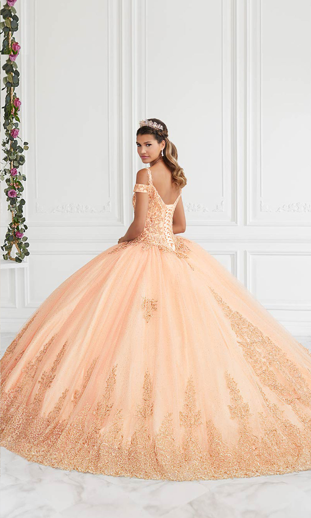 House of Wu 26951 Champagne/Gold