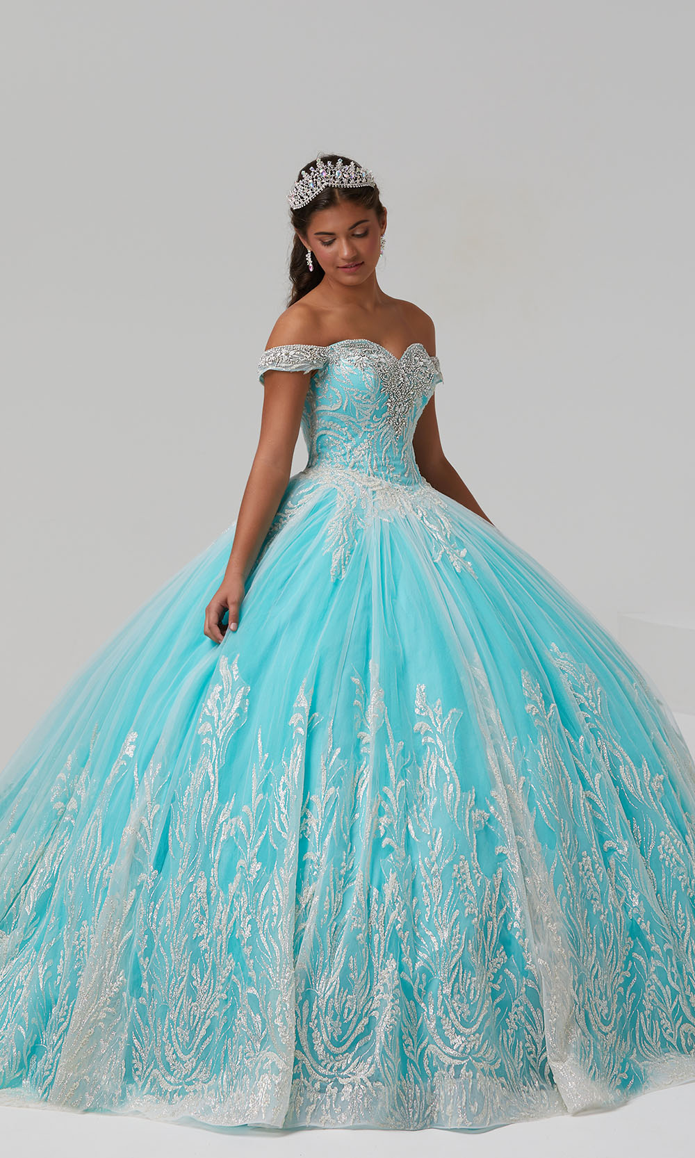 House of Wu 26981 Ivory/Aqua