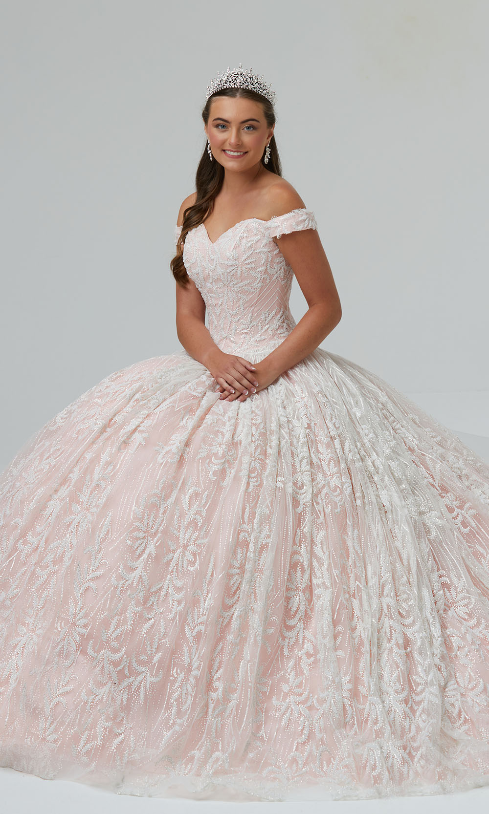 House of Wu 26983 Ivory/Blush