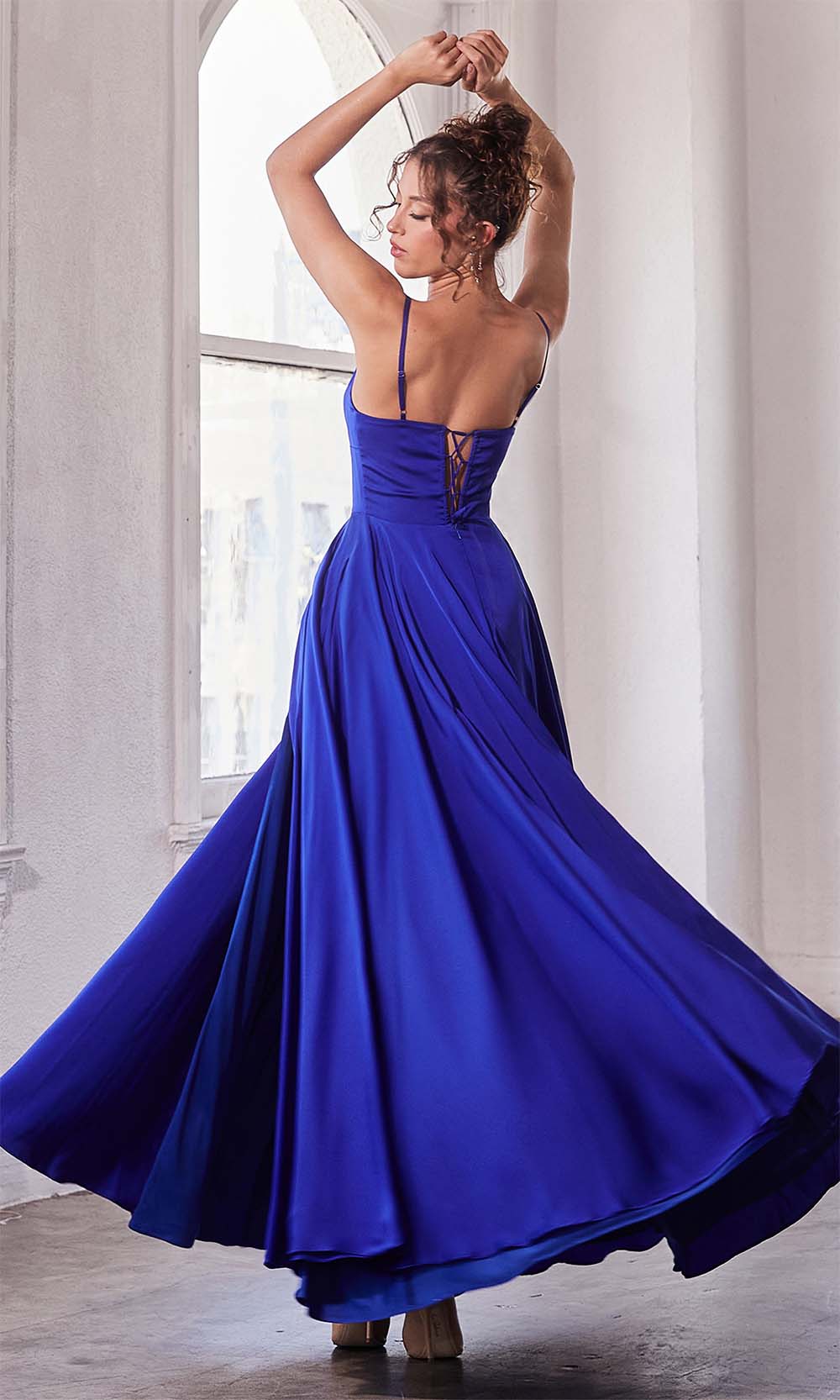 Ladivine B8402 Royal