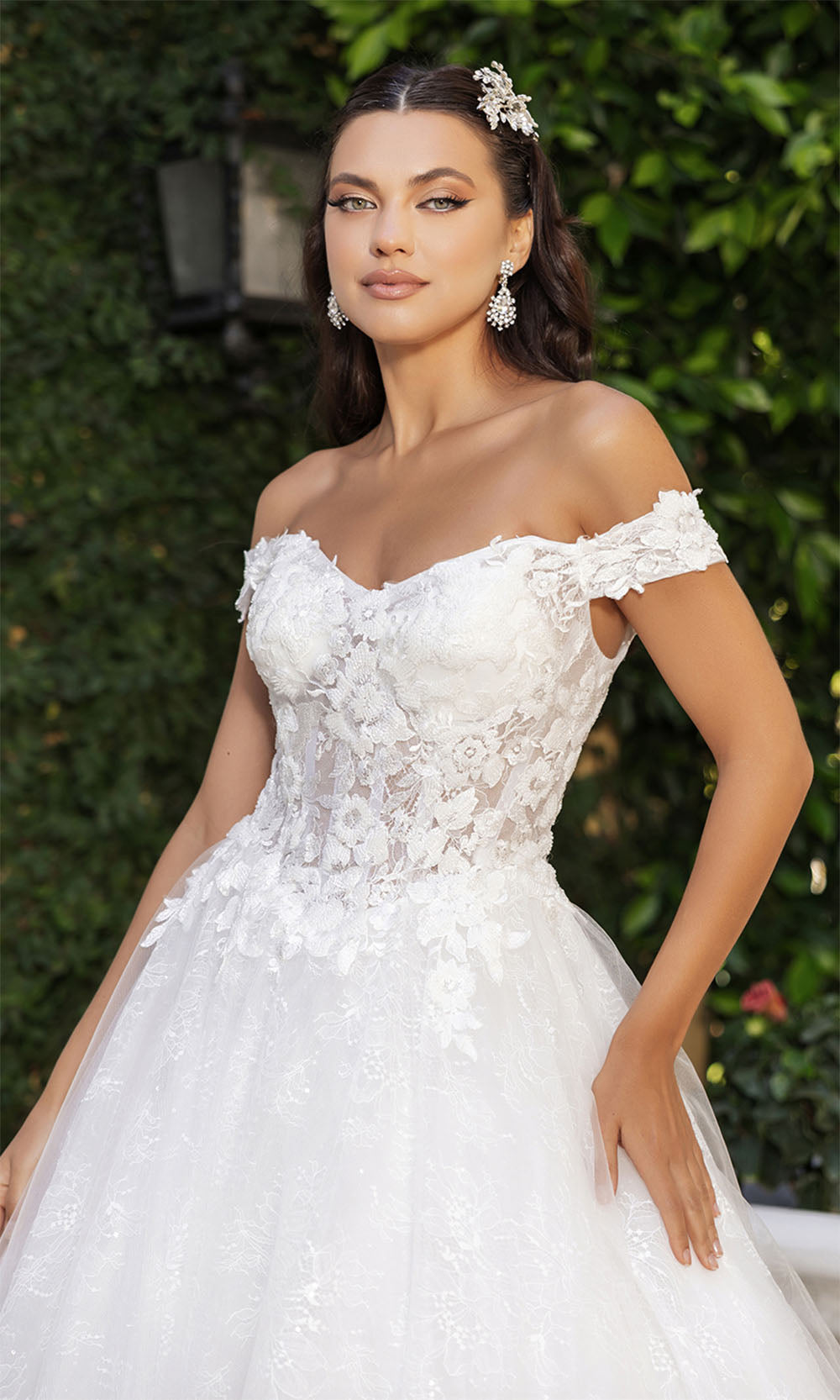 May Queen RQ8166 Off White