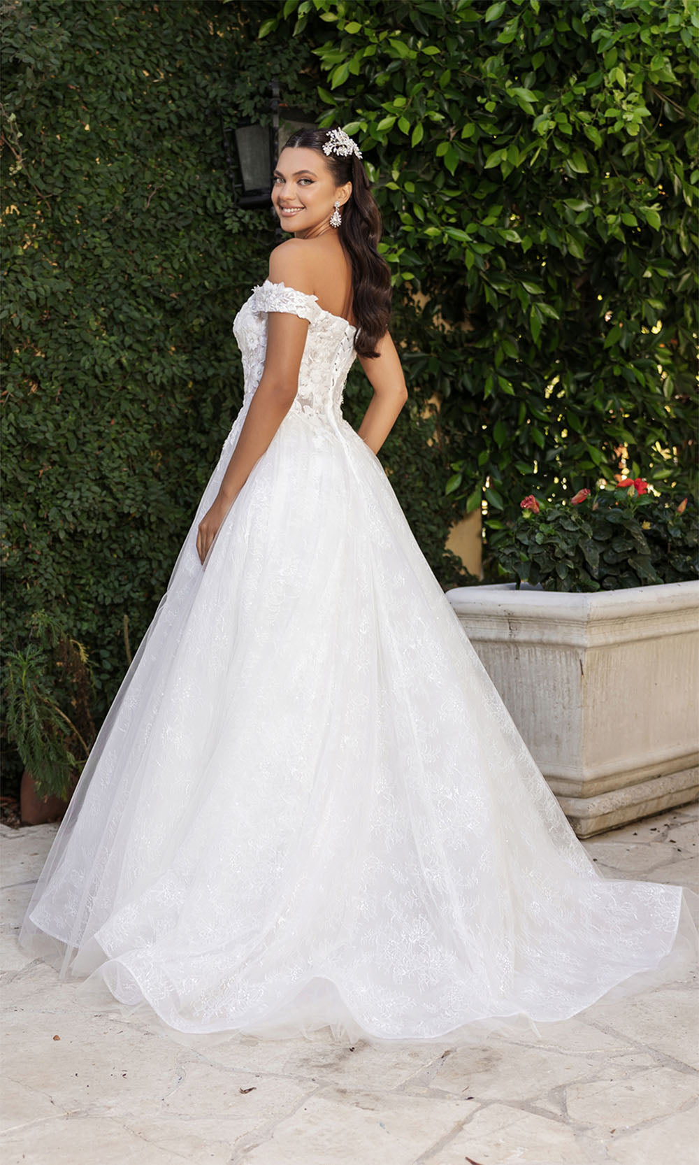 May Queen RQ8166 Off White