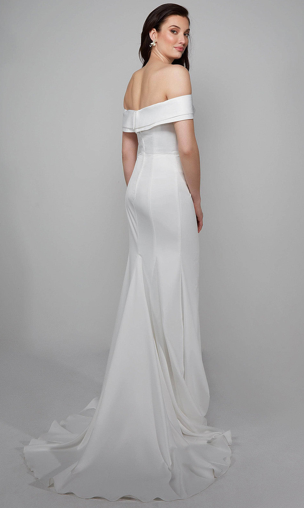 Alyce Paris 7058 In White