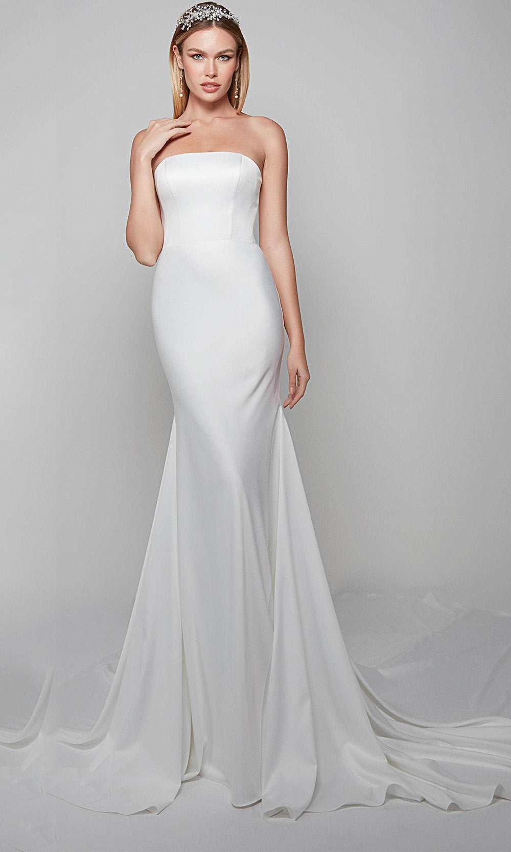 Alyce Paris 7060 In White