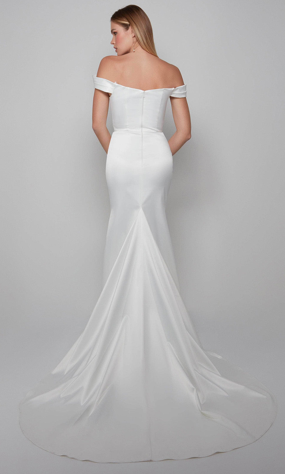 Alyce Paris 7064 In White