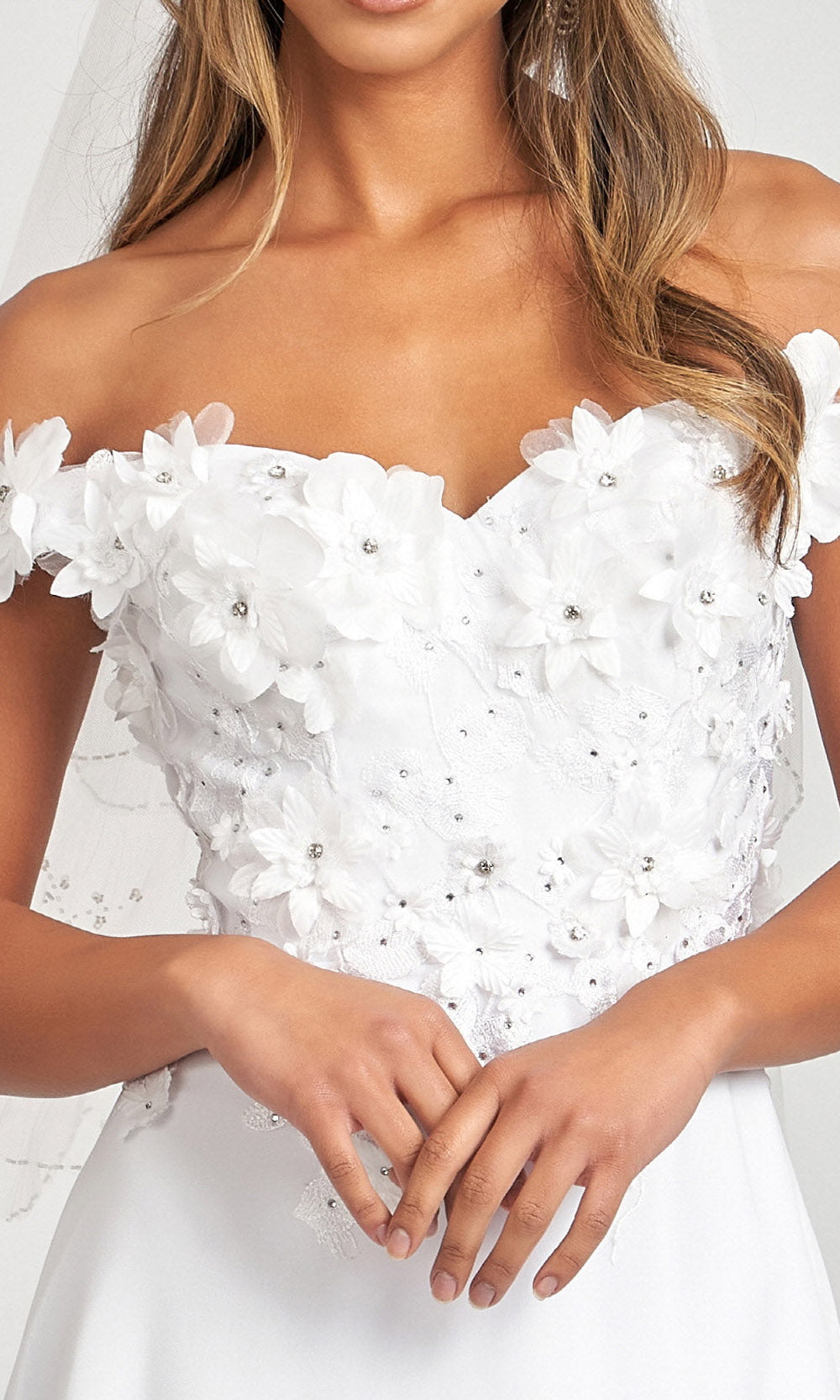 Elizabeth K GL3018 In White