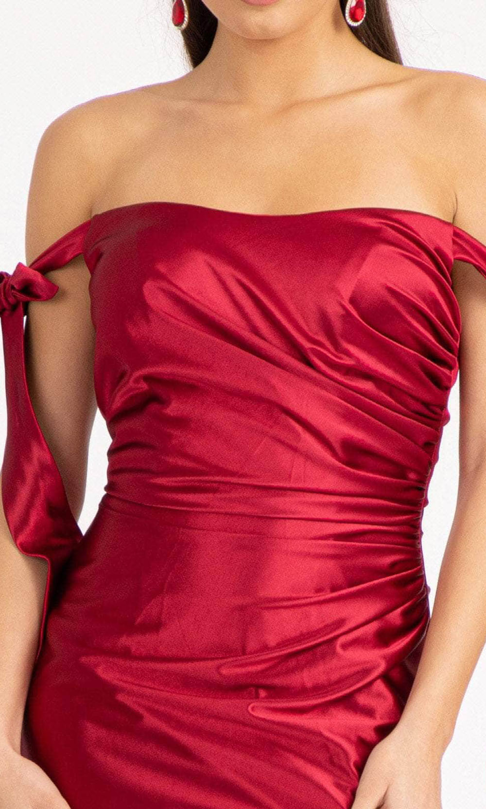 Elizabeth K GL3059 In Red