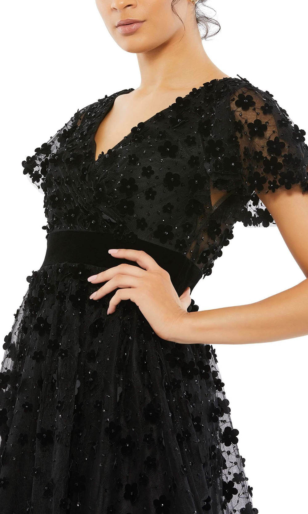 Mac Duggal - 67854 Appliqued Short Sleeve A-Line Dress In Black