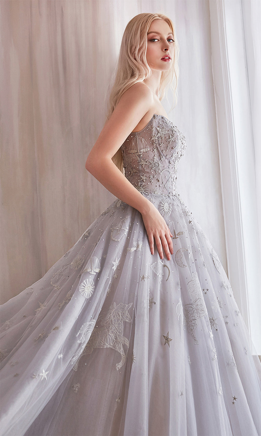 Andrea and Leo A0890 Light Silver