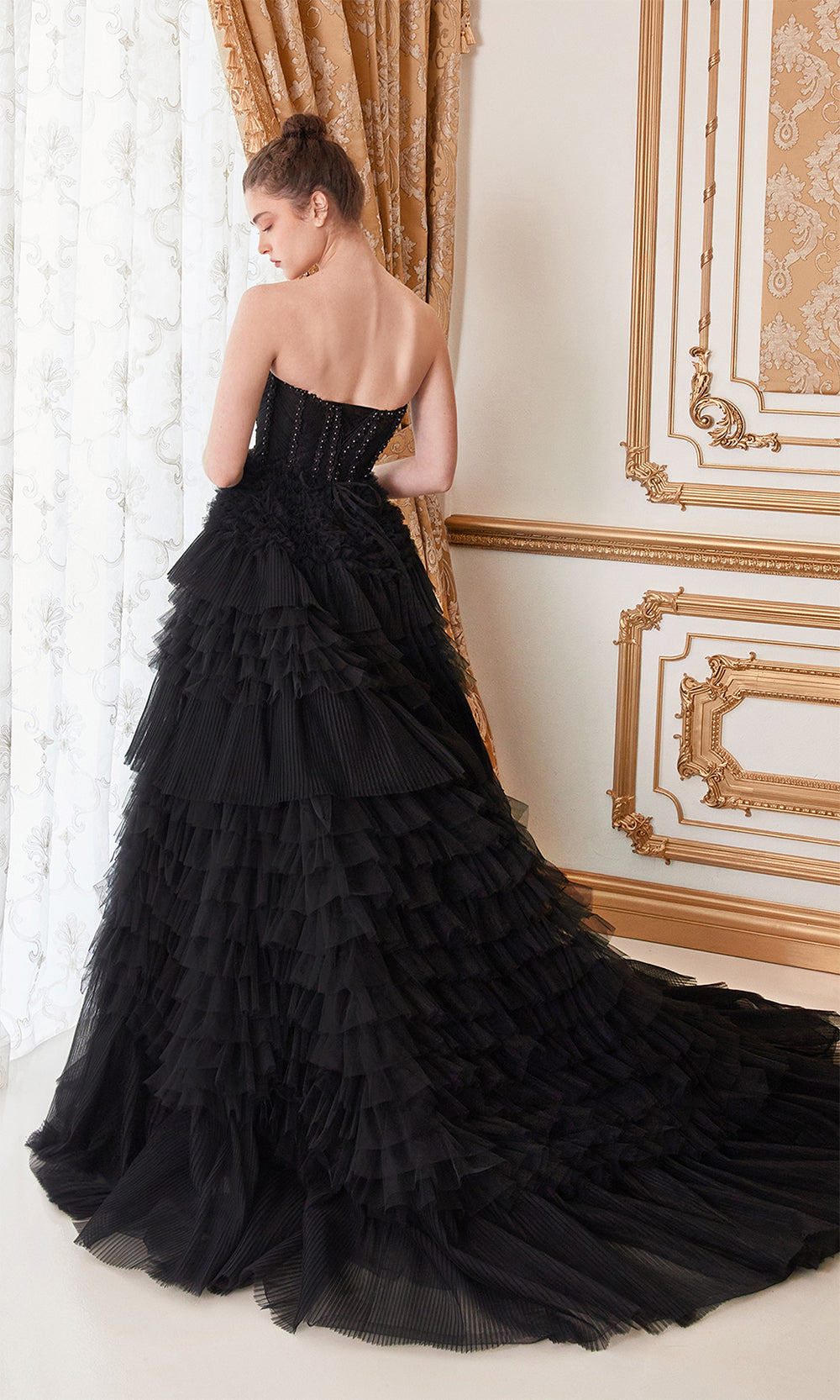 Andrea and Leo A1017 Black