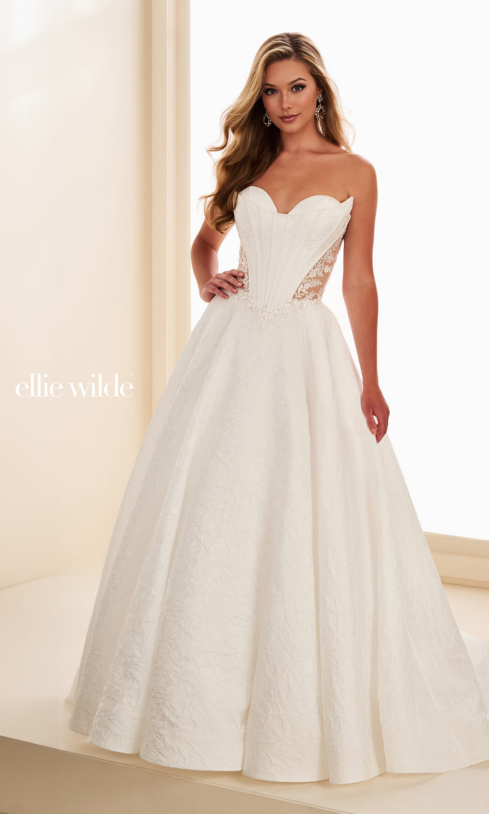 Ellie Wilde EW37080