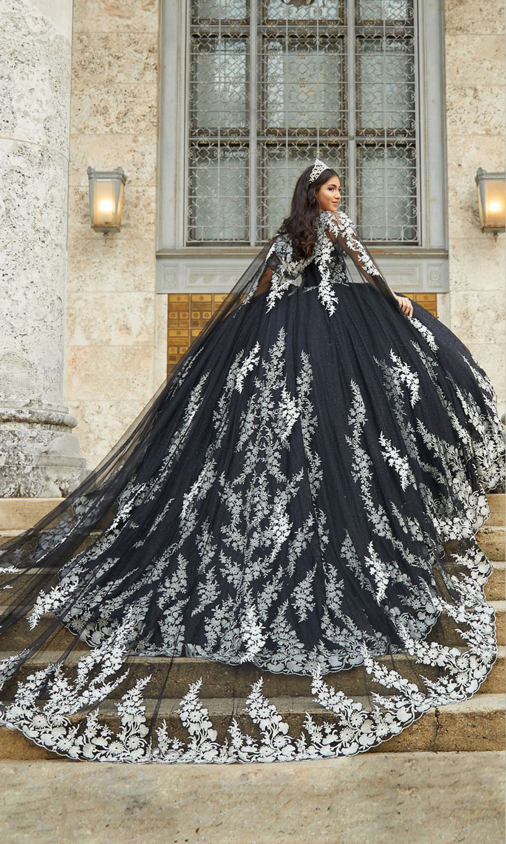 House of Wu 26020C Black/Silver