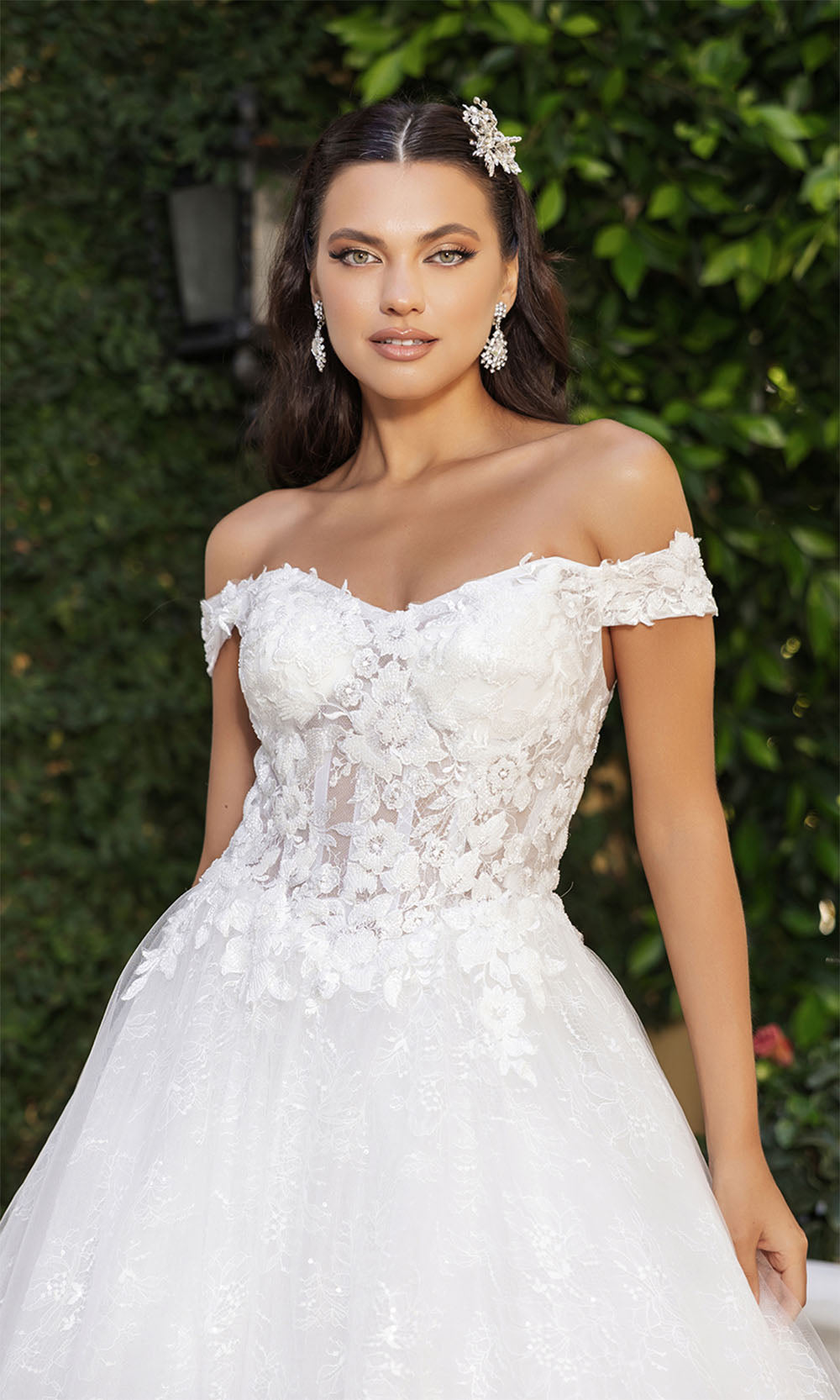 May Queen RQ8166 Off White