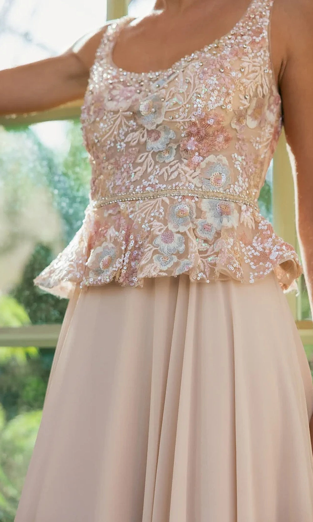 Mac Duggal 21317