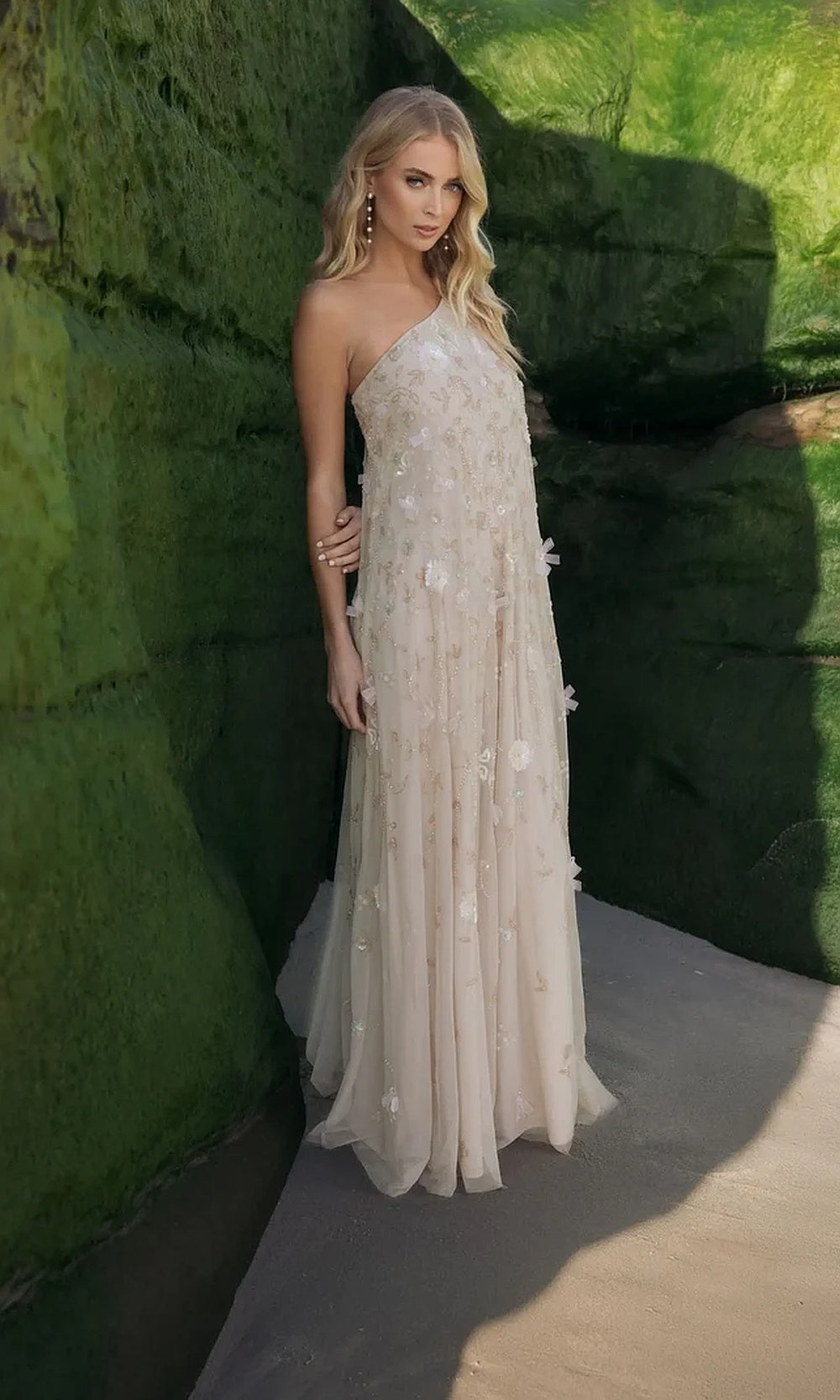 Mac Duggal 9381