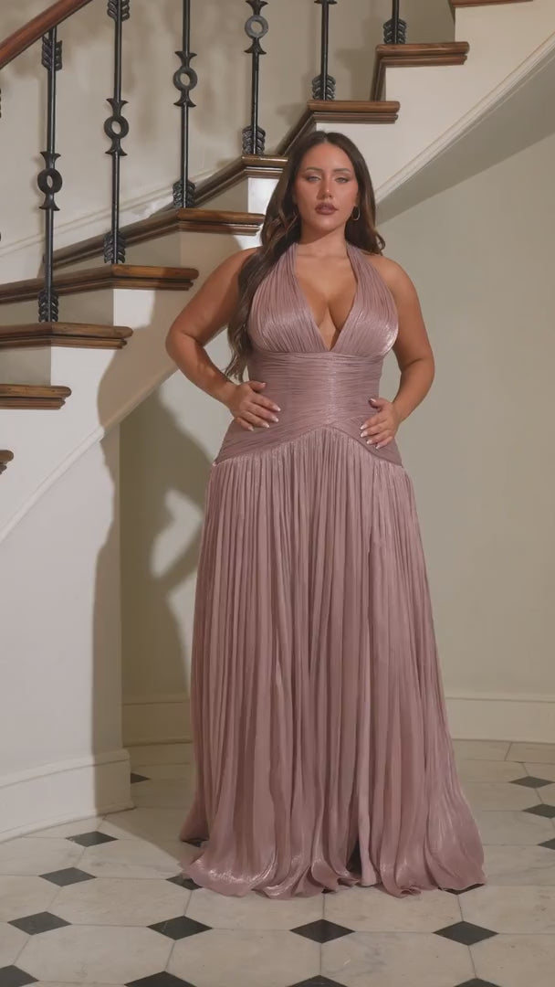 LaDivine CD412 Halter Neck Pleated Chiffon Gown – Crisscross High-Slit Formal Evening Dress video storista a673fe7e1575922dd717eb23fdfbdb21jexgsfmyvy.mp4