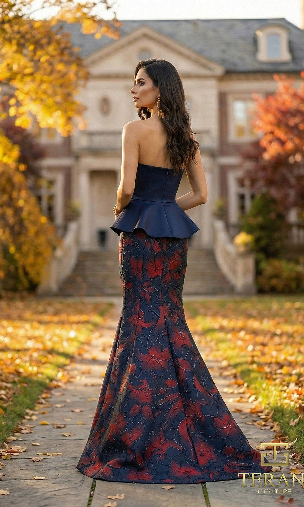 Terani Couture 262E7075 Navy Red formal evening dress back view with strapless peplum bodice, navy and red floral jacquard mermaid skirt, gala gown