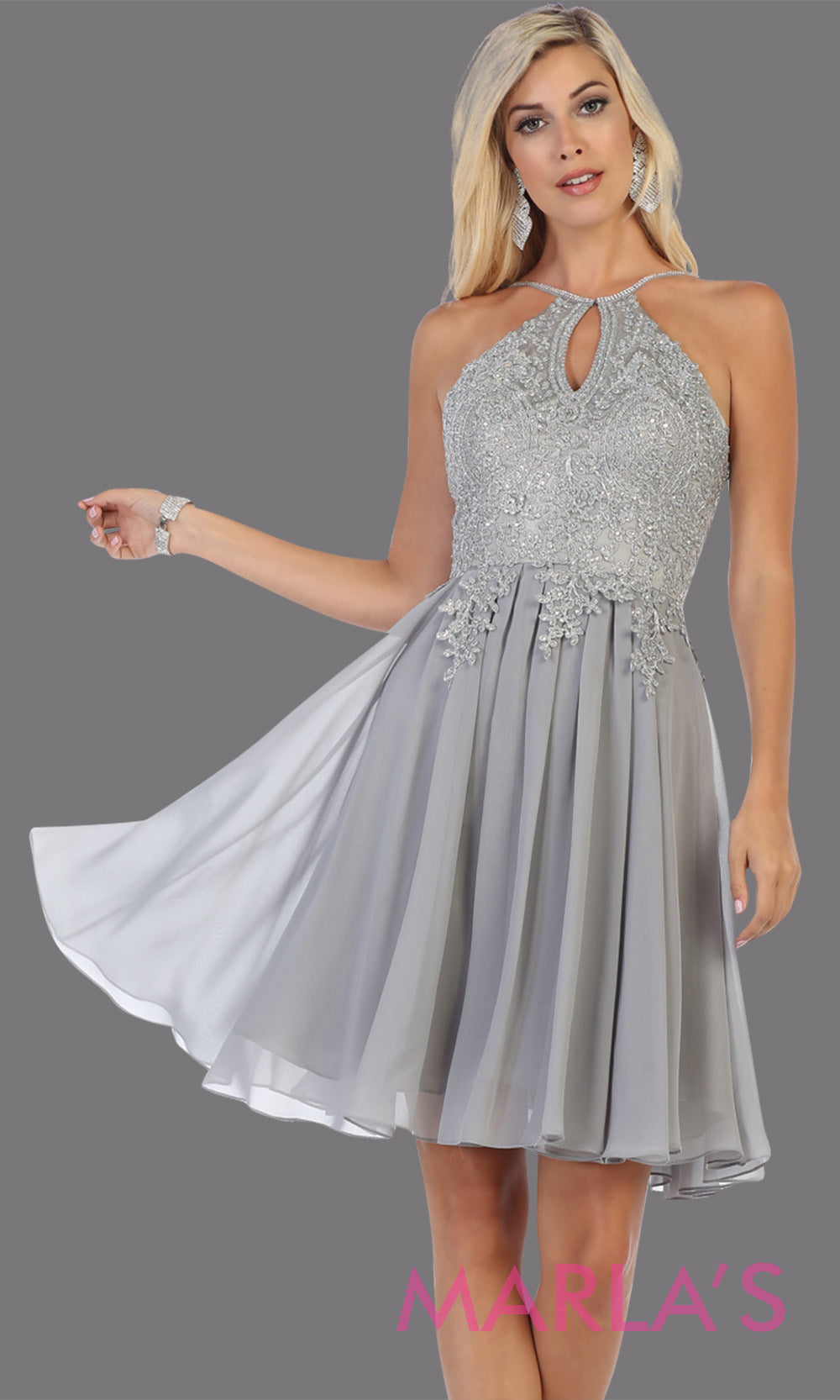 Short high neck silver grey grade 8 graduation dress with flowy skirt from mayqueen. This light gray low back flowy dress is perfect for plus size grad, homecoming, Bat Mitzvah, quinceanera damas, middle school graduation, junior bridesmaidsgrade 8 grad dresses, graduation dresses