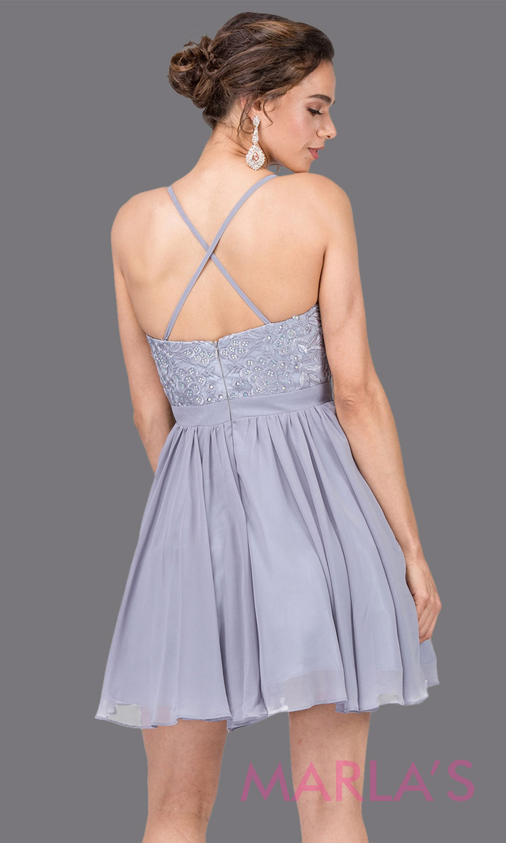 3088.4BShort silver gray flowy chiffon grade 8 grad dress with straps and lace.This v neck light grey graduation dress is great for quinceanera damas, confirmation,bat mitzvah,junior bridesmaid. Plus size Avail