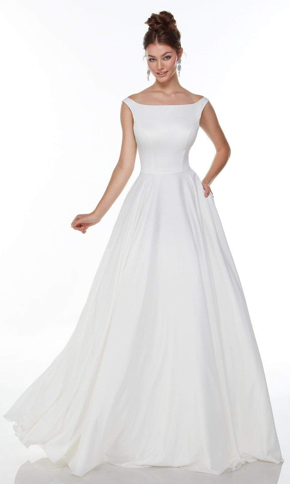Alyce Paris - 7054 Plain Bateau Voluminous Bridal Dress In White