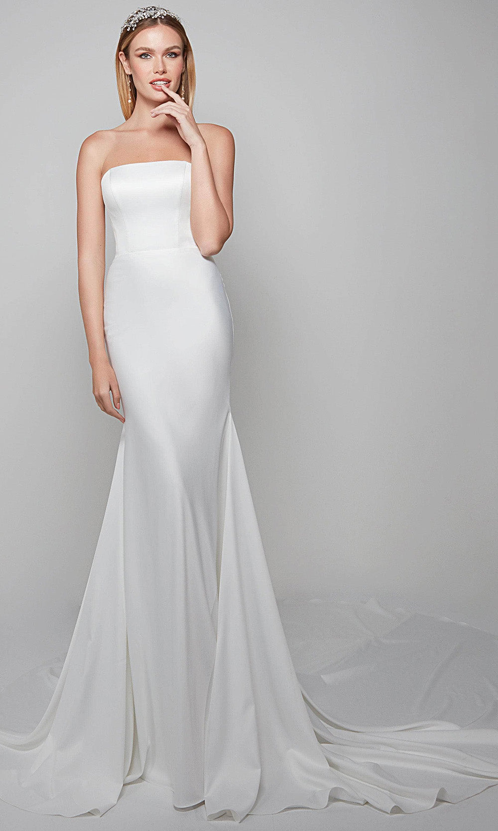 Alyce Paris 7060 In White