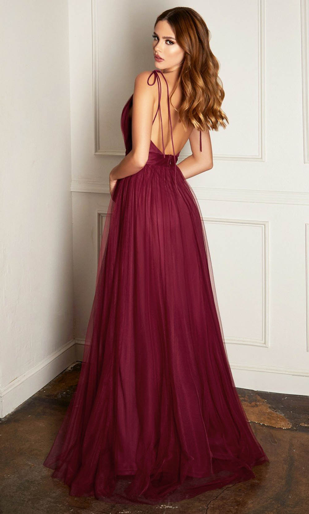 Ladivine - SE005P Plunging Tulle High Slit Gown In Burgundy