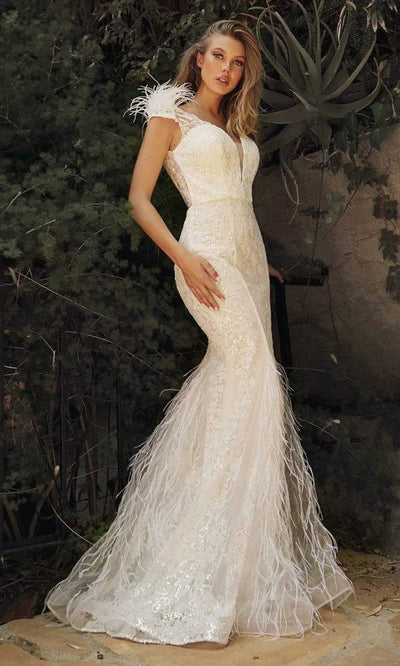 Ladivine Bridal C57W In White