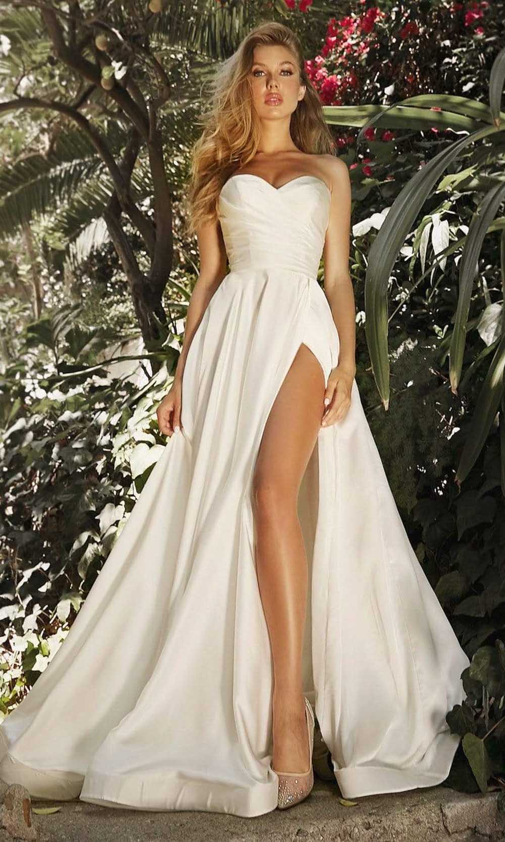 Ladivine Bridal CD0166W In White