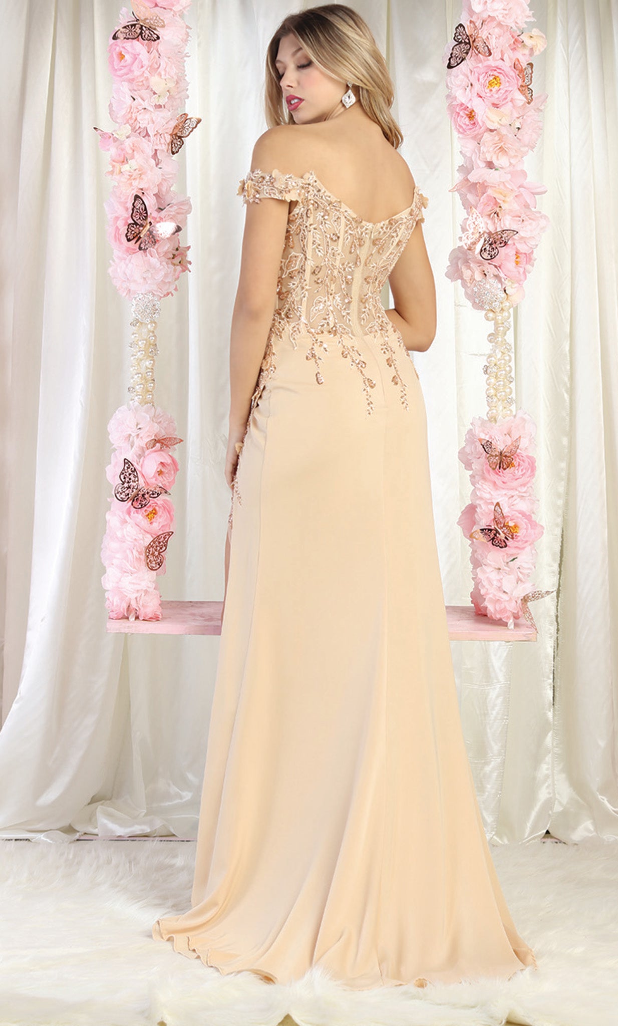 May Queen MQ1962 Champagne