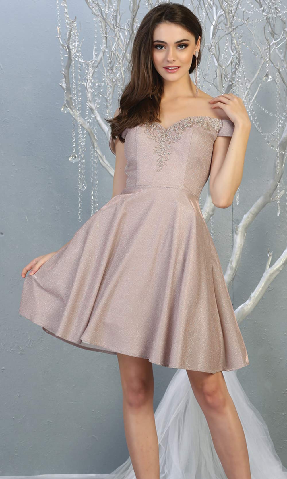 Mayqueen MQ1788 short rose gold metallic flowy simple grade 8 graduation off shoulder dress. Rose gold party dress is perfect for graduation, grade 8 grad, confirmation dress, bat mitzvah dress, damas. Plus sizes avail for grad dress.jpggrade 8 grad dresses, graduation dresses