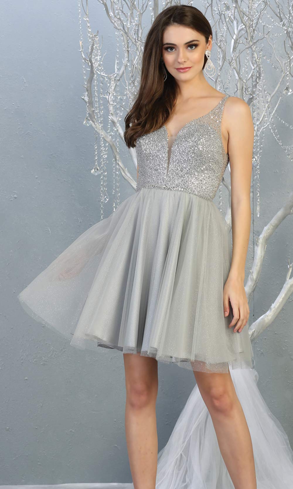 Mayqueen MQ1797 short silver grey sequin flowy vneck grade 8 graduation dress w/ straps & puffy skirt. Light gray party dress is perfect for prom, graduation, grade 8 grad, confirmation dress, bat mitzvah dress, damas. Plus sizes avail for grad dress.jpggrade 8 grad dresses, graduation dresses