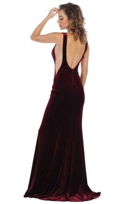 May Queen - RQ7709 Bateau Fitted Velvet Gown In Red and Black